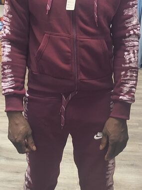 Burgundy 2pc Nike Set